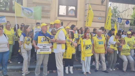 Sindicatele din Educaţie au respins ultima variantă a proiectului Legii salarizării