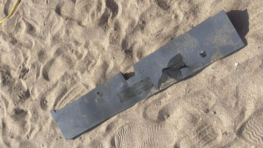 CONSTANȚA: Posibile fragmente de dronă, descoperite de turiști pe plaja Eforie Nord