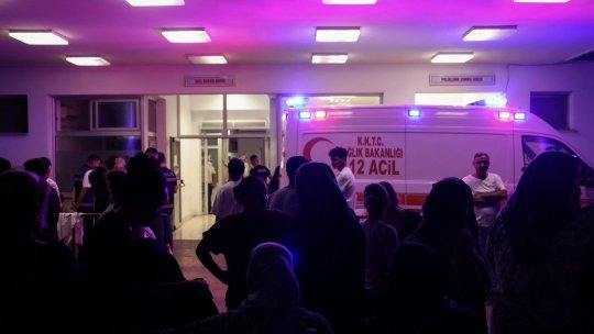 Victime după ce un feribot cu aproximativ 270 de persoane la bord s-a scufundat în nordul Ciprului
