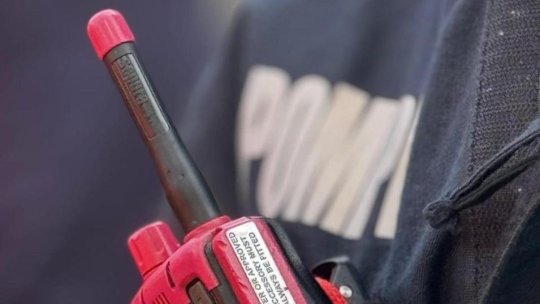 ARAD: Service auto din apropierea unei benzinării, cuprins de flăcări