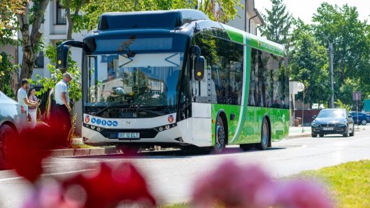 BOTOȘANI: Reducere cu aproape 60% a subvenției pentru transportul public, după înlocuirea autobuzelor diesel cu cele electrice