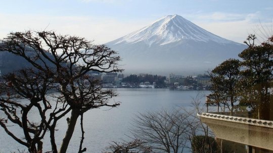 Japonia va introduce plata serviciilor de salvare cu elicopterul de pe Muntele Fuji în extrasezon