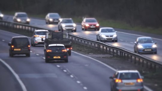Se scumpesc permisul de conducere și talonul auto
