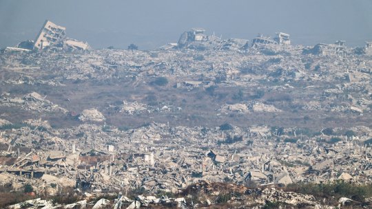 Armata israeliană este pregătită să „termine treaba” în Fâşia Gaza şi să o golească de locuitori, anunță ministrul Apărării