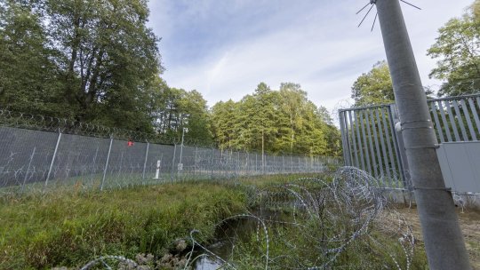 12 tuneluri pentru migranți, descoperite de autoritățile din Lituania la granița cu Belarus