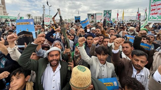 Pakistanul promite sprijin militar Arabiei Saudite în faţa grupării houthi