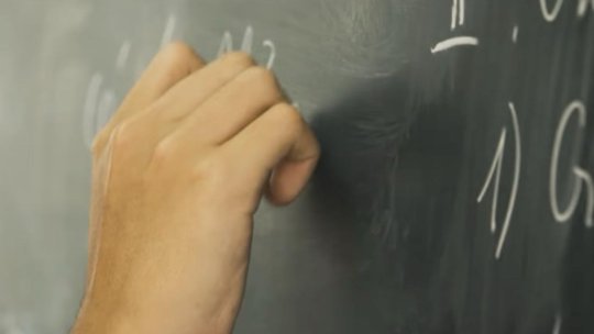 UCRAINA: Se redeschide clasa cu predare în limba română de la şcoala din Orlivka