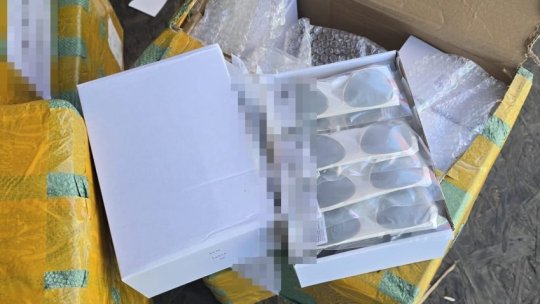CONSTANȚA: Mii de perechi contrafăcute de ochelari de soare, descoperite într-un container