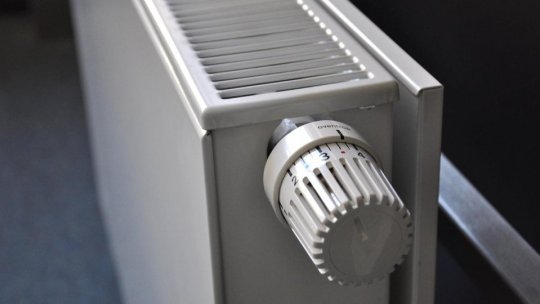 Termoenergetica: De la 1 octombrie, începe încărcarea cu apă a instalaţiilor de alimentare cu energie termică