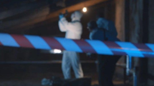 VÂLCEA: Trupul unei femei, găsit într-o valiză aruncată în râul Olt