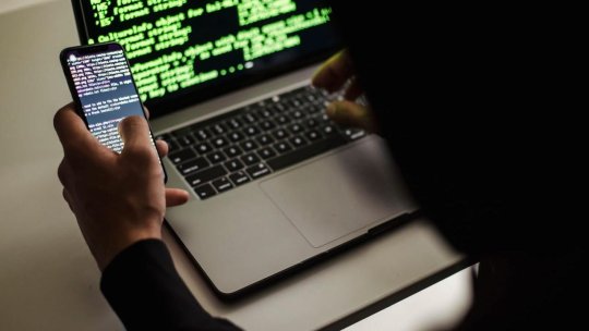 FBI investighează un posibil furt online de date ale angajaților