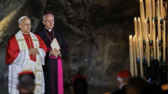 „Flagelul” abuzurilor trebuie eradicat, afirmă Papa în timpul vizitei la Lourdes