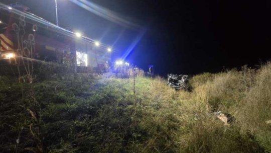 SUCEAVA: Un bărbat a murit după ce s-a răsturnat cu autoturismul pe centura municipiului Rădăuţi
