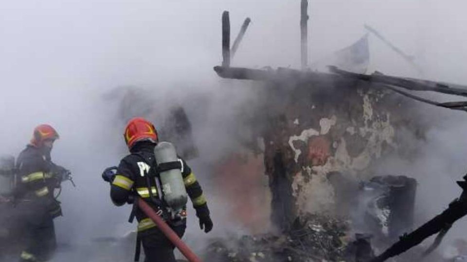Module Vrancea VRANCEA: 2 răniți în urma unui incendiu declanșat la o casă din Homocea ...