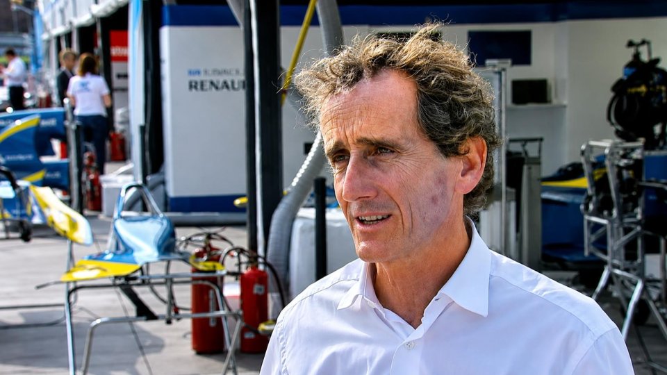 Prost Pilot Legendarul pilot Alain Prost, rănit în urma unui jaf comis de indivizi ...