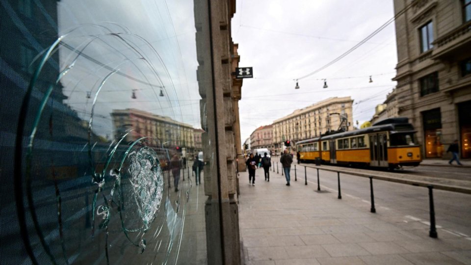 Italia înăsprește pedepsele pentru violențele comise în timpul protestelor